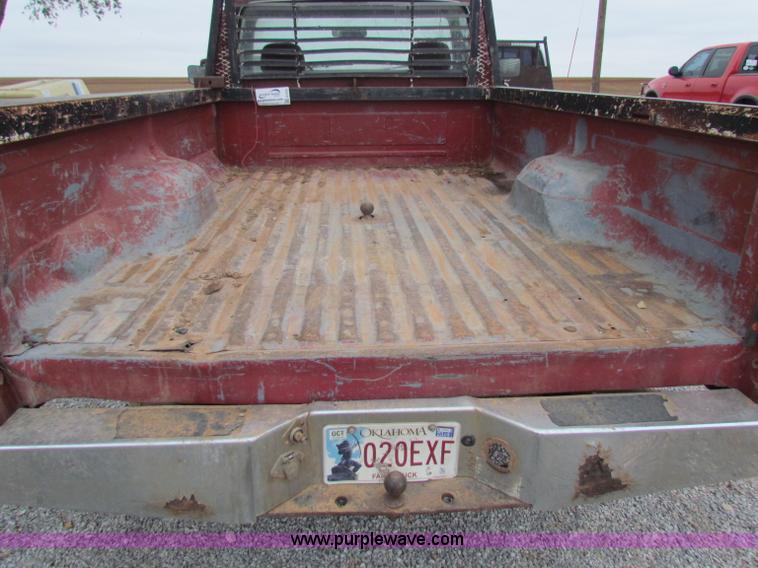 image for item G4335 1988 Ford F250 pickup truck