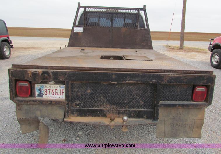 image for item G4337 1995 Dodge Ram 2500 ST flatbed truck