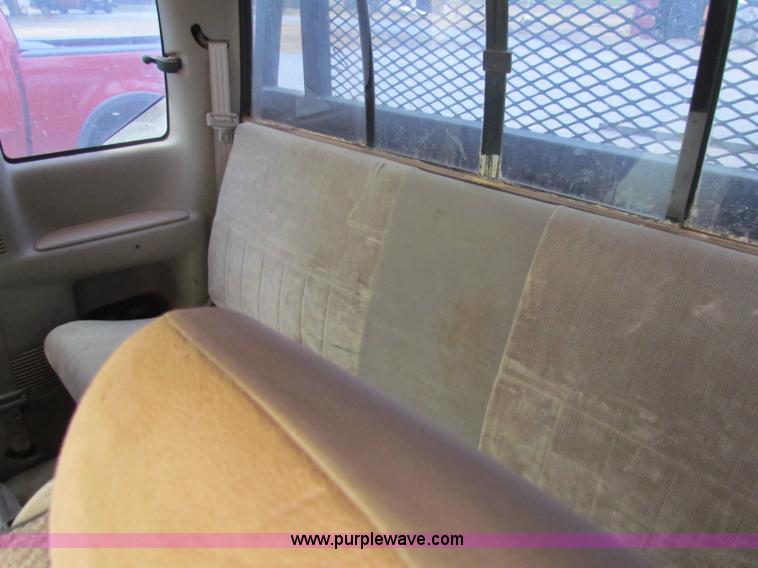 image for item G4337 1995 Dodge Ram 2500 ST flatbed truck