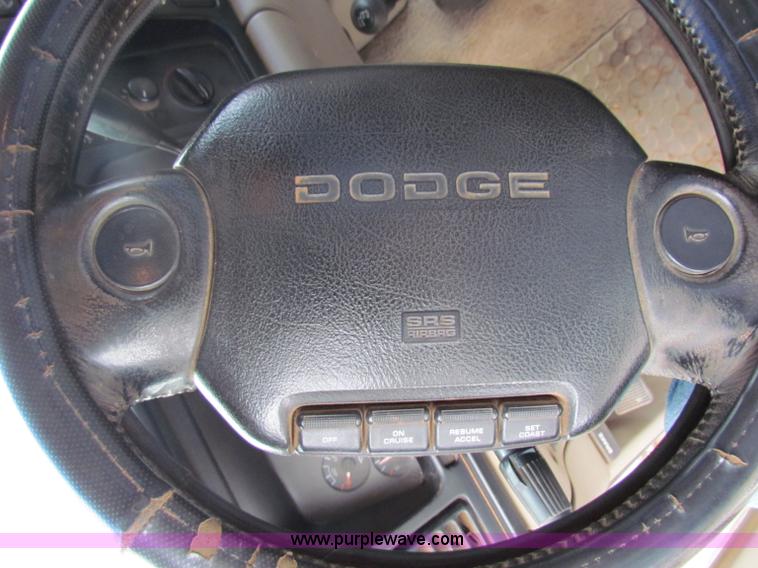 image for item G4337 1995 Dodge Ram 2500 ST flatbed truck