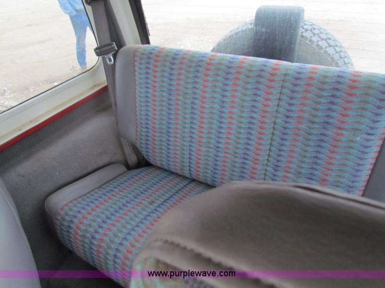 image for item G4338 1997 Jeep Wrangler Sport