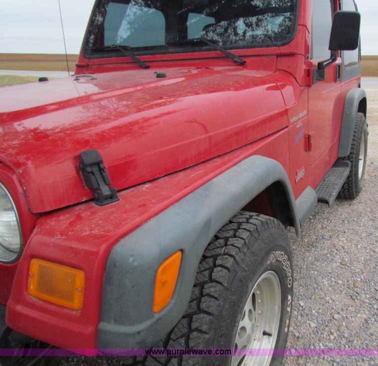image for item G4338 1997 Jeep Wrangler Sport