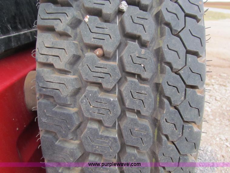 image for item G4338 1997 Jeep Wrangler Sport