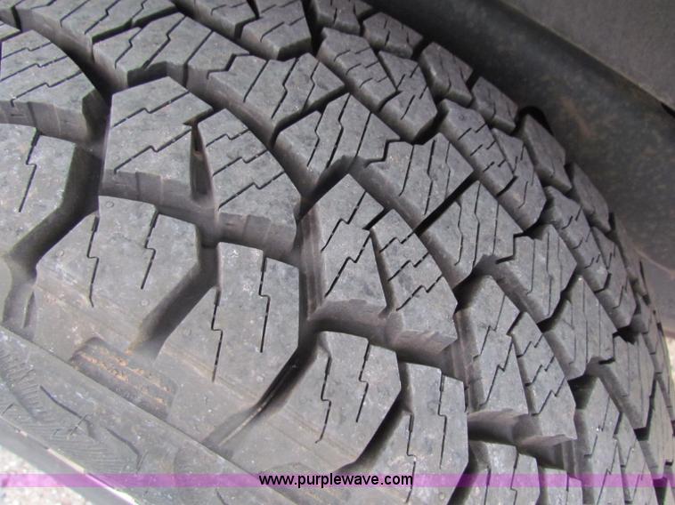 image for item G4338 1997 Jeep Wrangler Sport