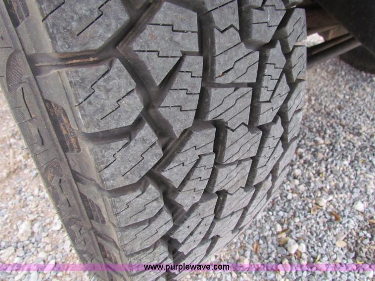 image for item G4338 1997 Jeep Wrangler Sport