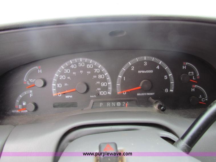 image for item G4339 2003 Ford F150 XLT pickup truck