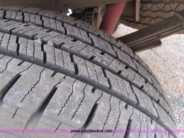 image for item G4339 2003 Ford F150 XLT pickup truck