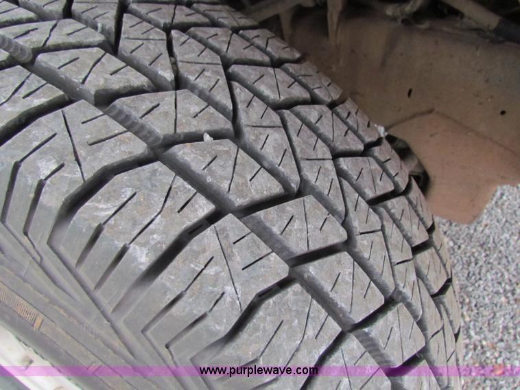 image for item G4339 2003 Ford F150 XLT pickup truck