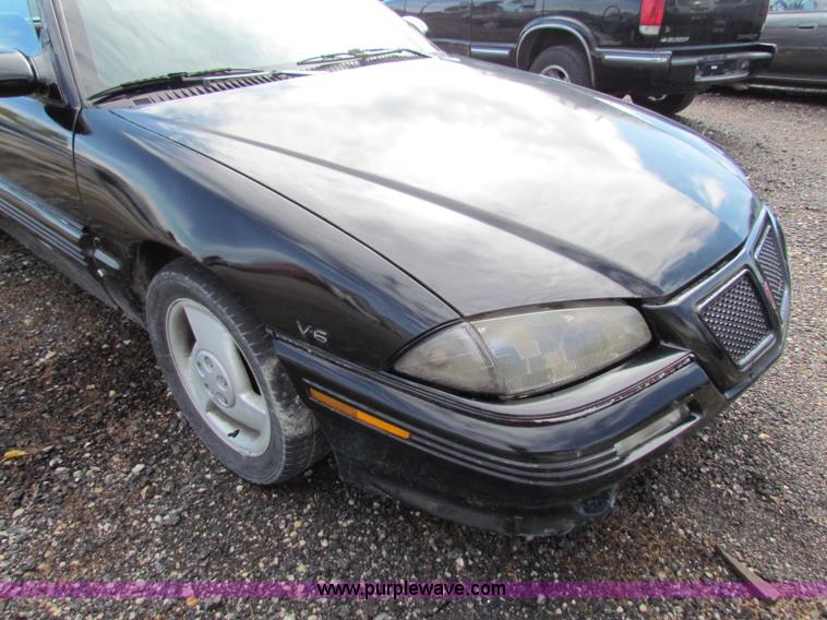 image for item G4341 1993 Pontiac Grand Am GT