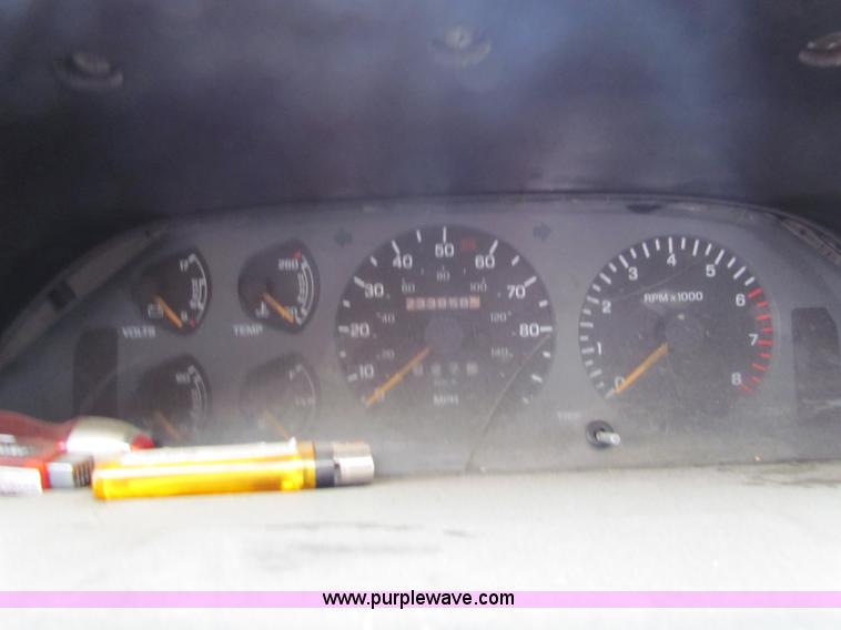 image for item G4349 1989 Ford Probe LX