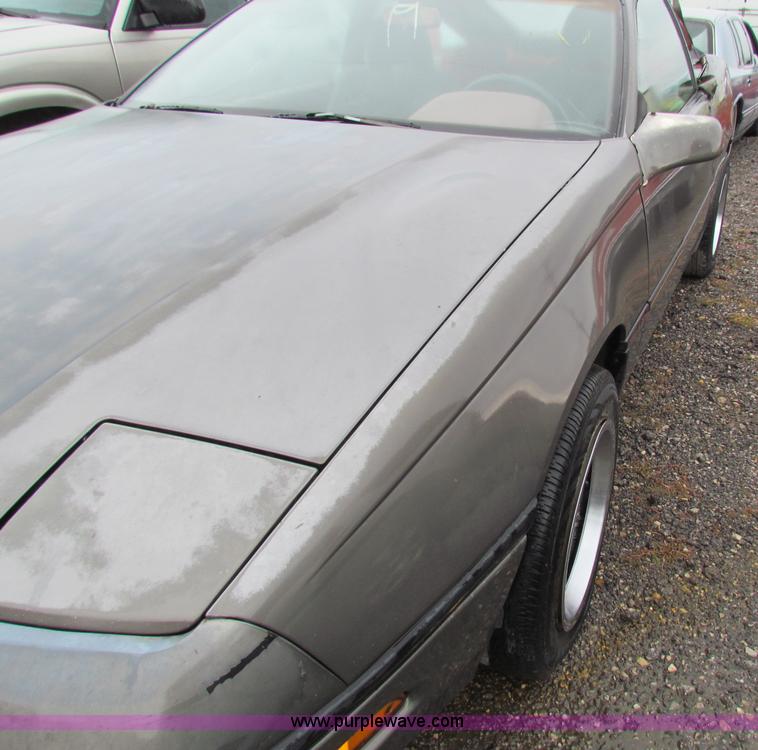 image for item G4349 1989 Ford Probe LX