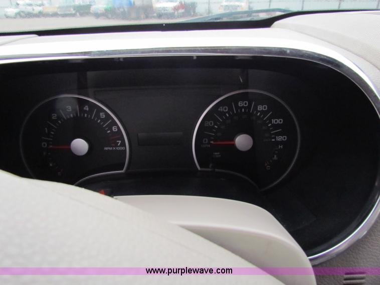 image for item G4351 2006 Ford Explorer XLT SUV