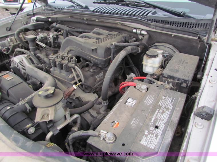 image for item G4351 2006 Ford Explorer XLT SUV