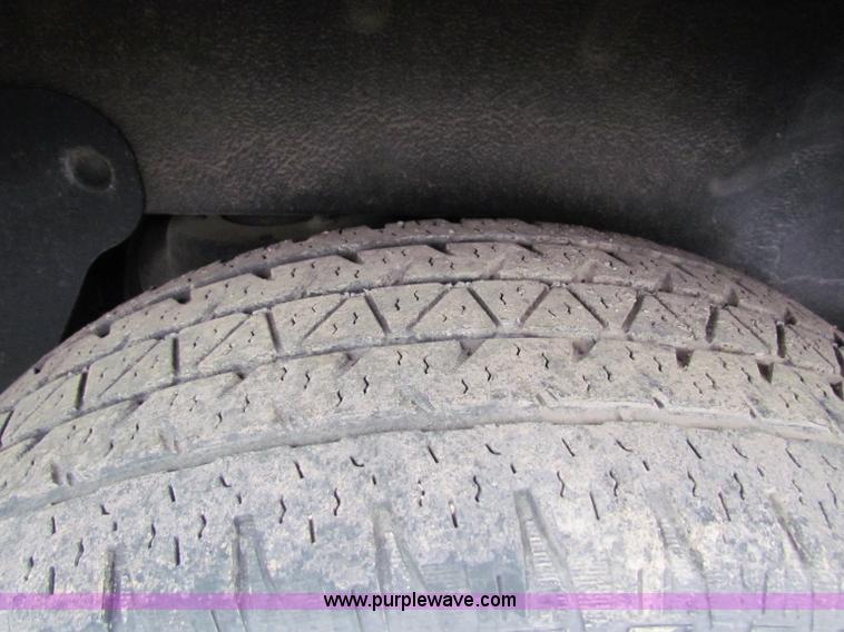 image for item G4351 2006 Ford Explorer XLT SUV