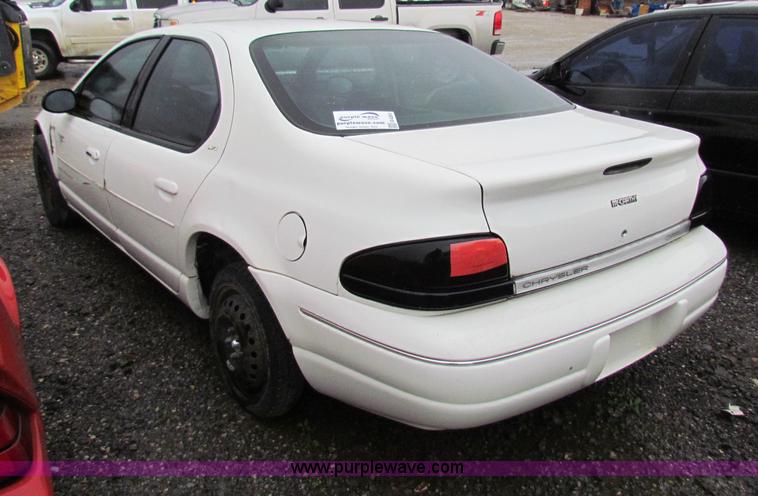 image for item G4353 2000 Chrysler Cirrus LXi