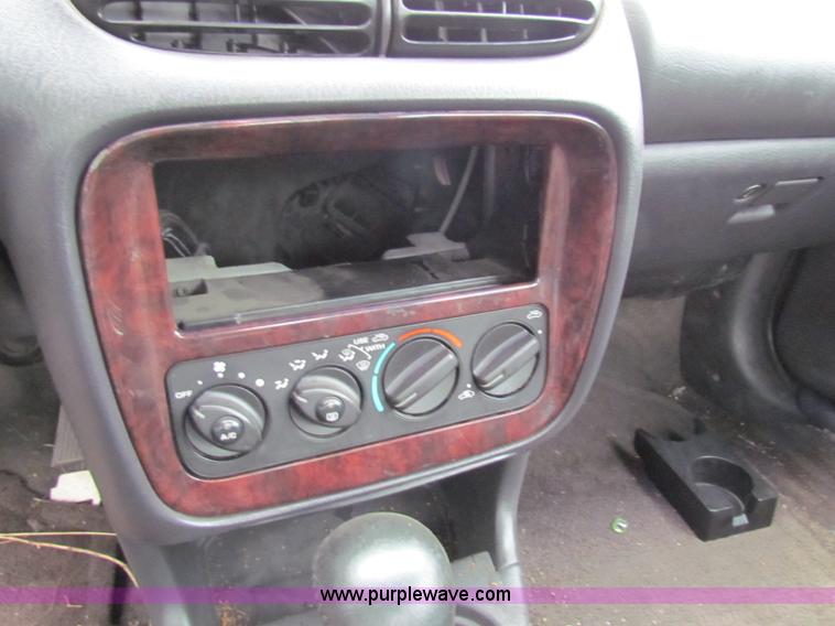 image for item G4353 2000 Chrysler Cirrus LXi