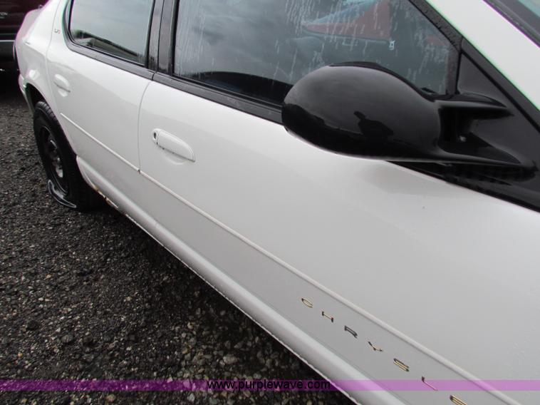 image for item G4353 2000 Chrysler Cirrus LXi