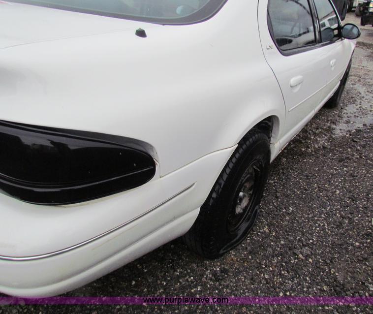 image for item G4353 2000 Chrysler Cirrus LXi