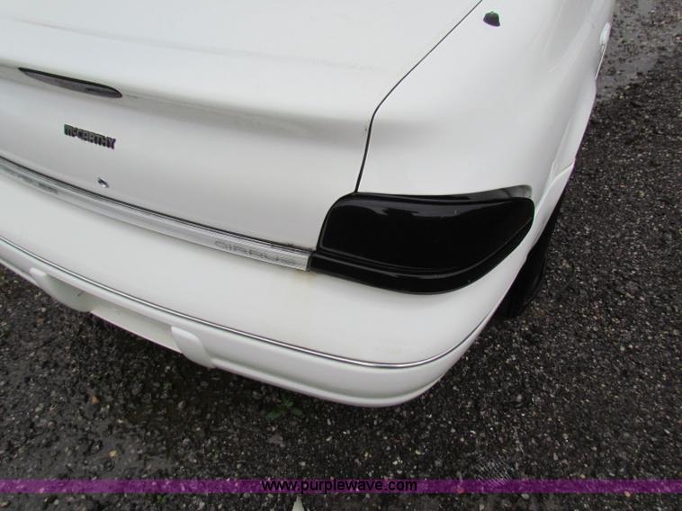 image for item G4353 2000 Chrysler Cirrus LXi