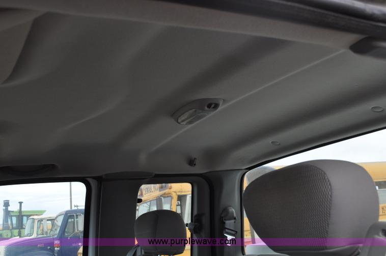 image for item G6175 2005 Ford F250 Super Duty XLT SuperCab pickup truck