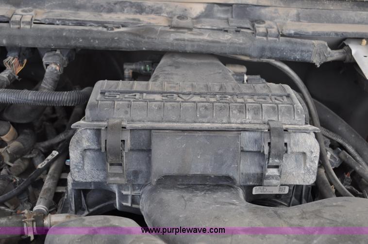 image for item G6175 2005 Ford F250 Super Duty XLT SuperCab pickup truck