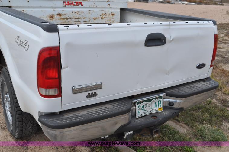 image for item G6175 2005 Ford F250 Super Duty XLT SuperCab pickup truck