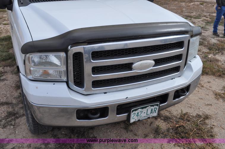 image for item G6175 2005 Ford F250 Super Duty XLT SuperCab pickup truck