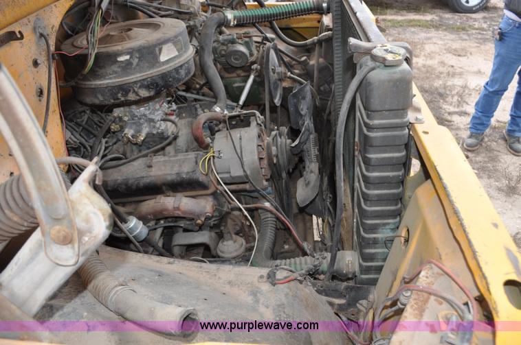 image for item G6176 1976 Chevrolet C60 school bus