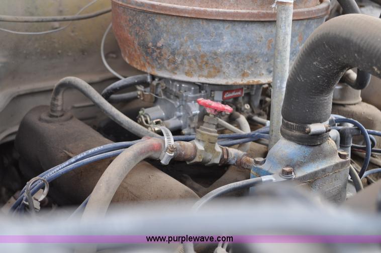 image for item G6178 1978 Ford B600 school bus