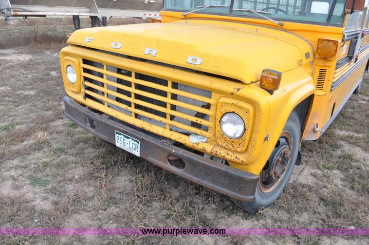 image for item G6178 1978 Ford B600 school bus