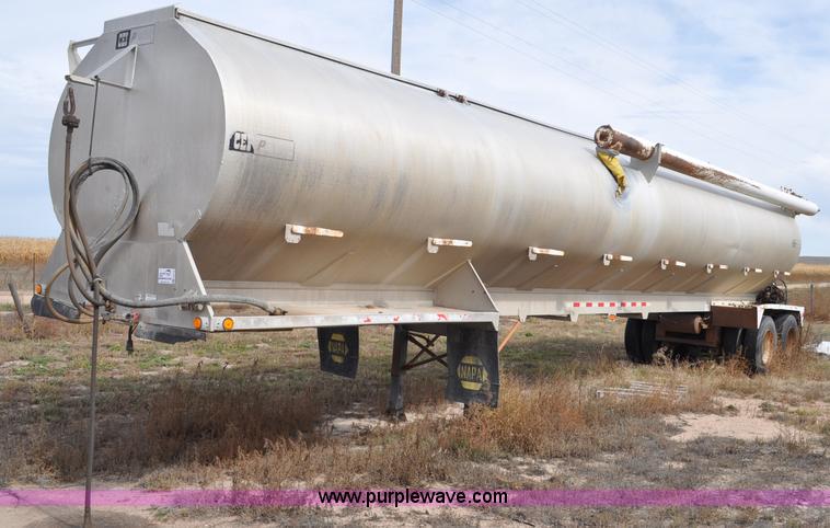 image for item G6179 1997 Pacer bulk feed trailer