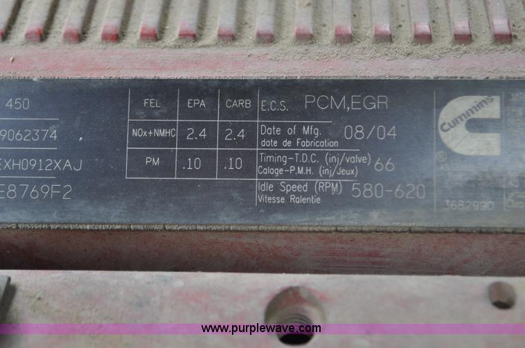 image for item G6190 2005 International 9200i semi truck