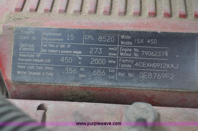 image for item G6190 2005 International 9200i semi truck