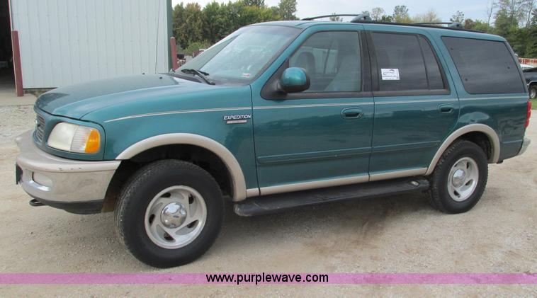 image for item G9404 1997 Ford Expedition Eddie Bauer SUV