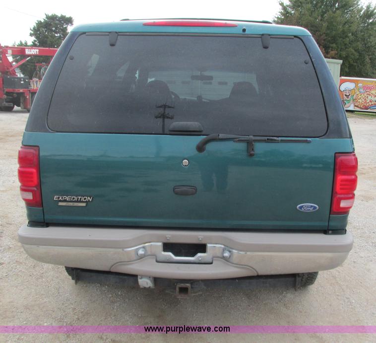 image for item G9404 1997 Ford Expedition Eddie Bauer SUV