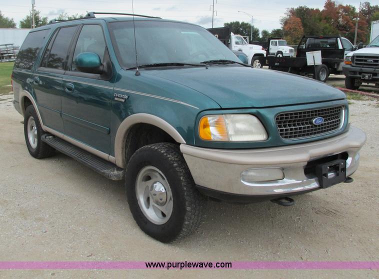 image for item G9404 1997 Ford Expedition Eddie Bauer SUV