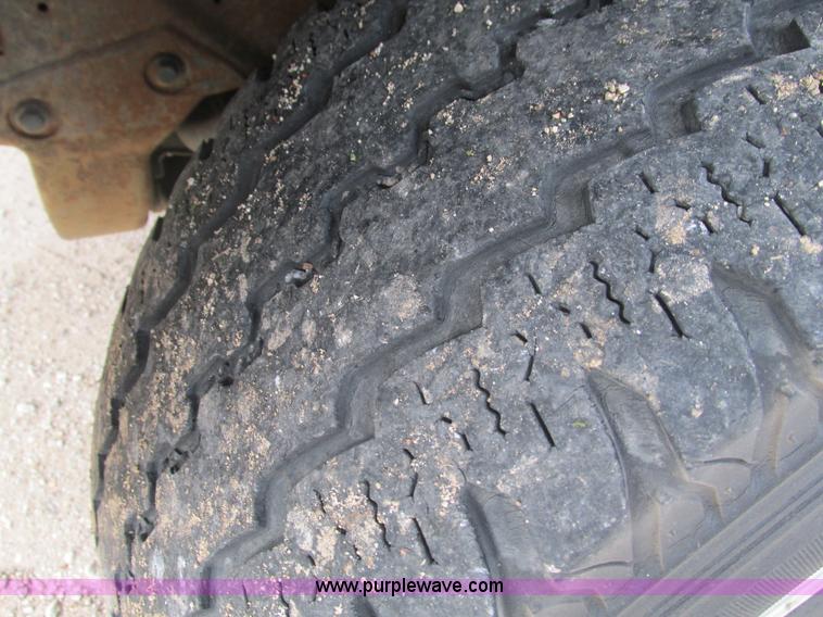 image for item G9404 1997 Ford Expedition Eddie Bauer SUV