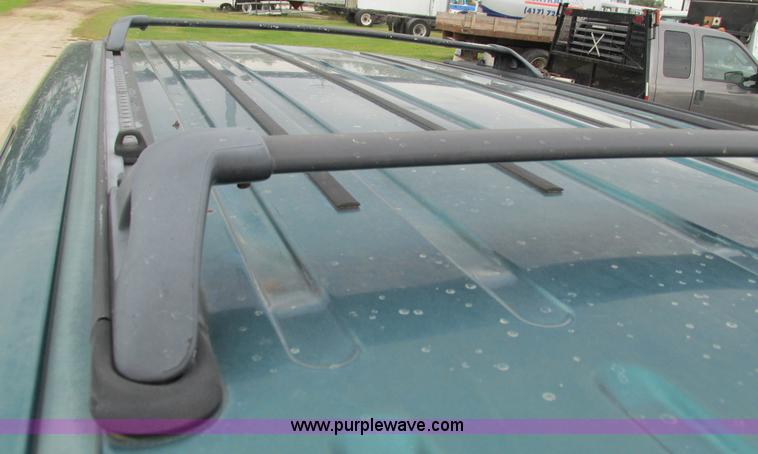 image for item G9404 1997 Ford Expedition Eddie Bauer SUV