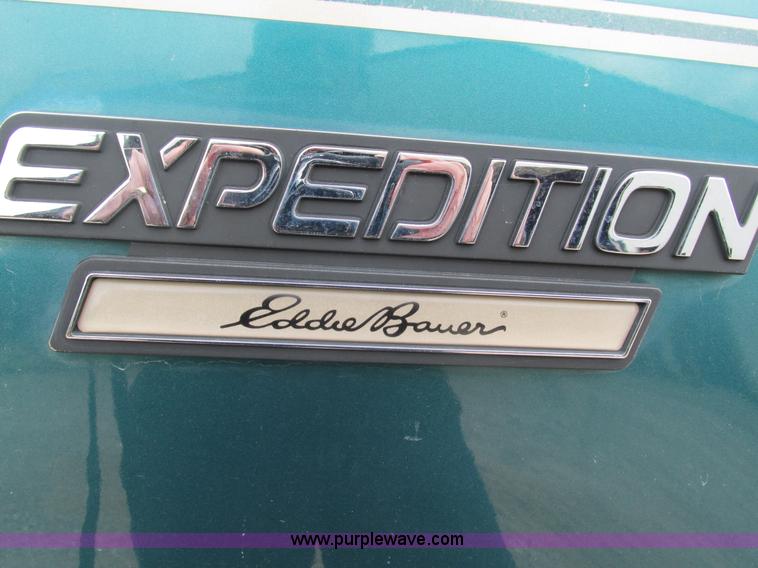 image for item G9404 1997 Ford Expedition Eddie Bauer SUV