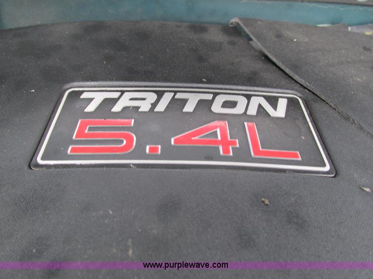 image for item G9404 1997 Ford Expedition Eddie Bauer SUV