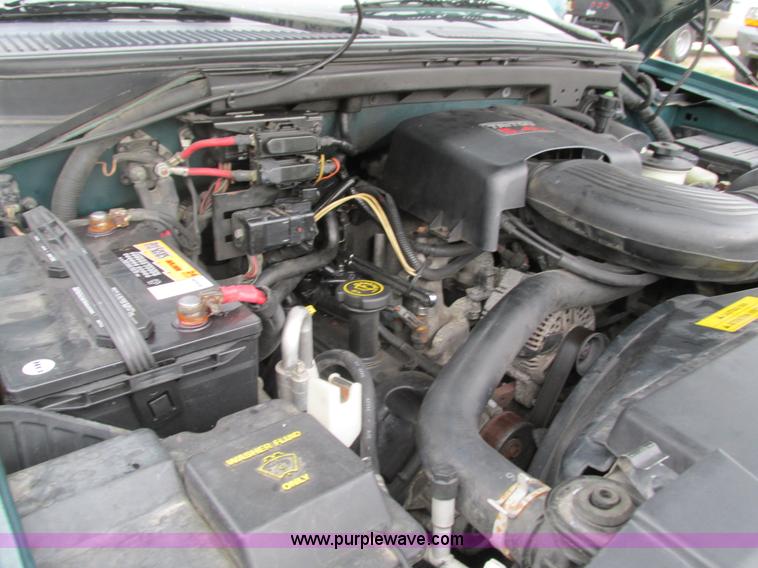 image for item G9404 1997 Ford Expedition Eddie Bauer SUV