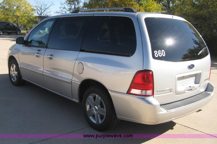 image for item H4482 2006 Ford Freestar Limited van