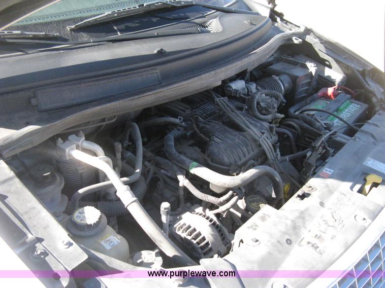 image for item H4482 2006 Ford Freestar Limited van