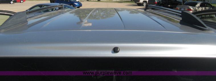 image for item H4482 2006 Ford Freestar Limited van