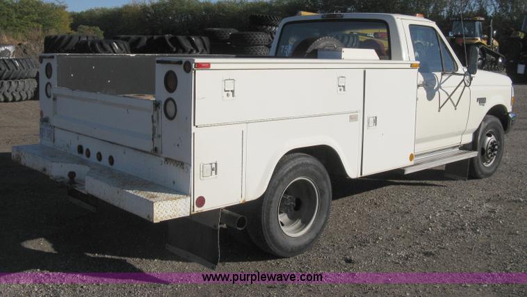 image for item H4490 1996 Ford F350 XLT utility truck