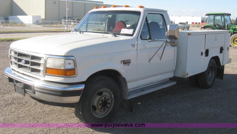 image for item H4490 1996 Ford F350 XLT utility truck