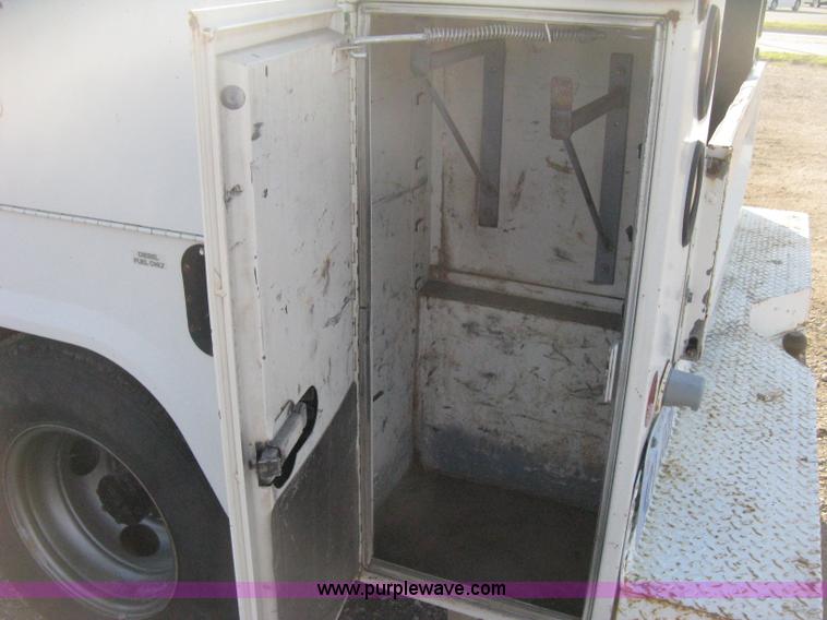 image for item H4490 1996 Ford F350 XLT utility truck