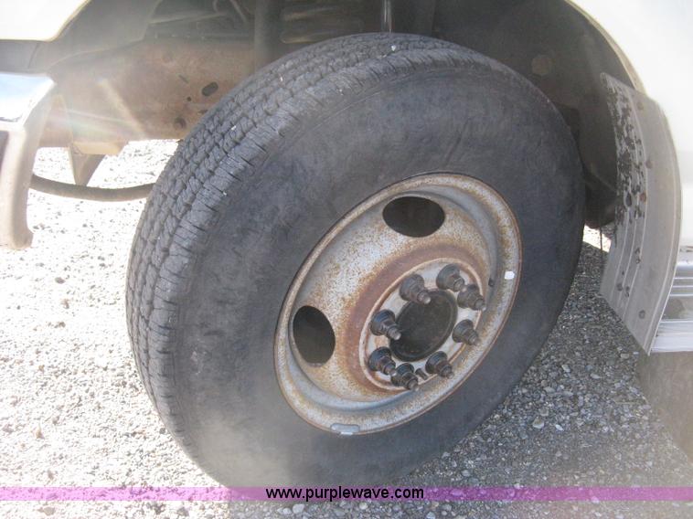 image for item H4490 1996 Ford F350 XLT utility truck