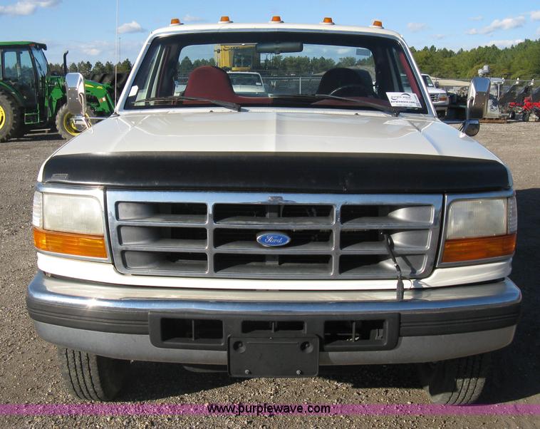 image for item H4491 1996 Ford F350 XLT utility truck
