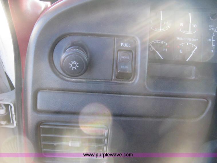 image for item H4491 1996 Ford F350 XLT utility truck